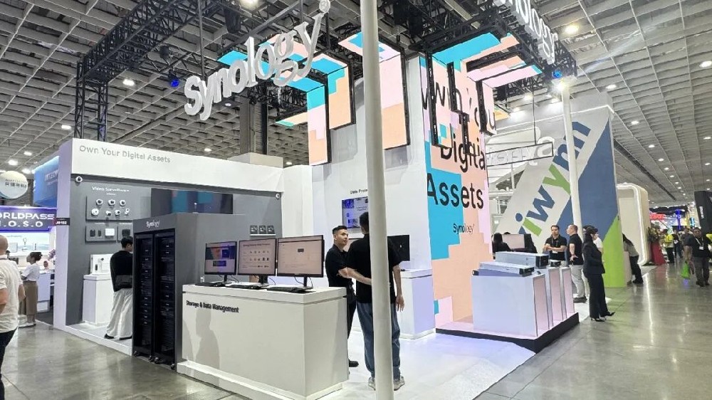 群晖亮相 Computex 2026 | 重塑 NAS 定义，将 AI 转化成企业真正生产力，严守数据安全底线！